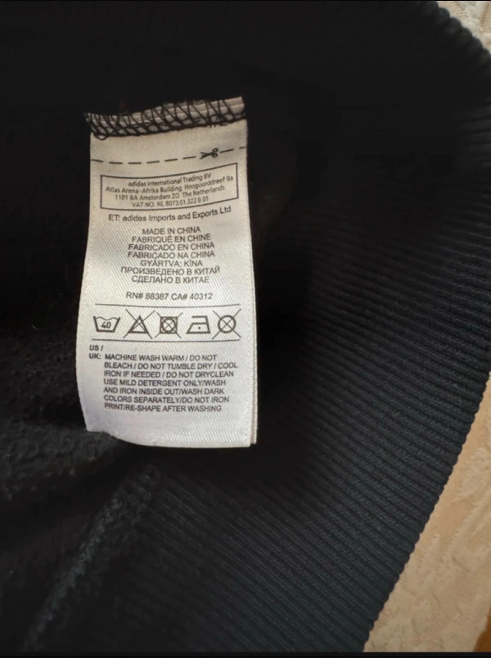 Adidas Original Sweatshirt Size L Perfect for any occasion – photo 5